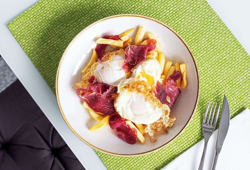 בית מלון כפרי Zentral León