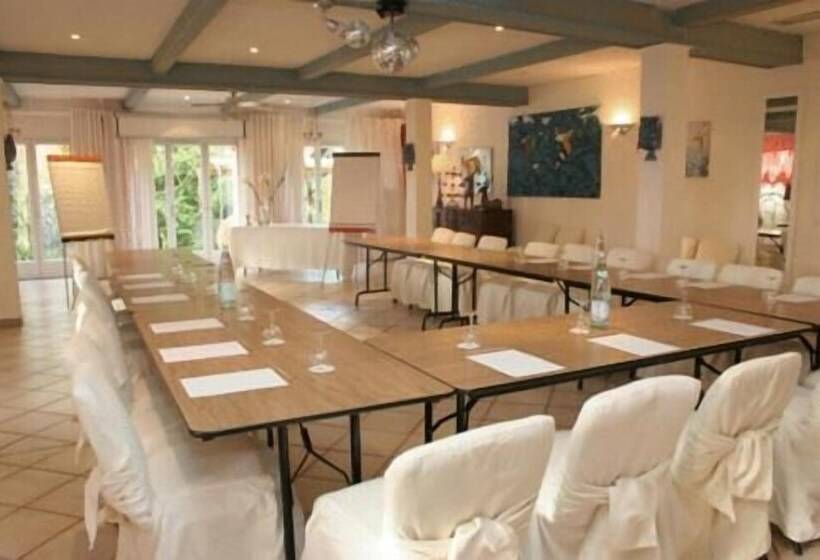 Logis Hotel La Bergerie Hôtel 3 étoiles Restaurant Savoureux