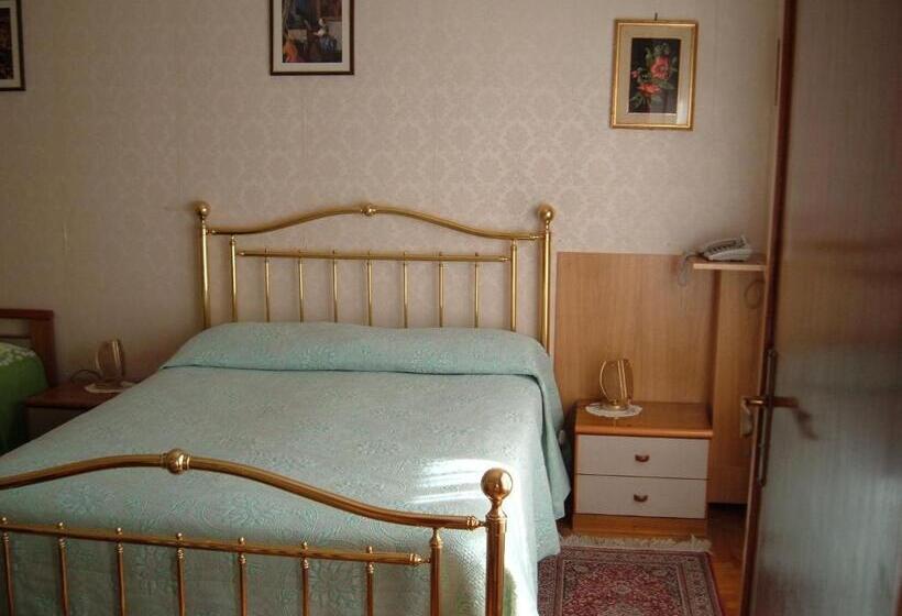 モーテル Albergo Luca