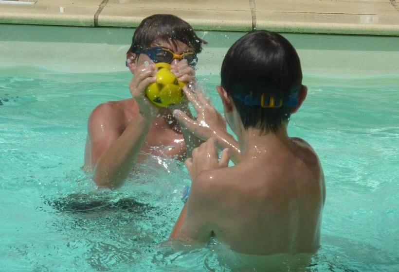 Мотель Le Relais Des Tuileries