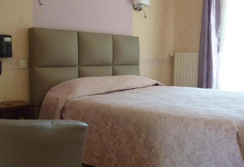 Мотель Le Relais Des Tuileries