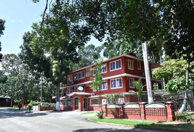 Общежитие Hostal Amador Familiar