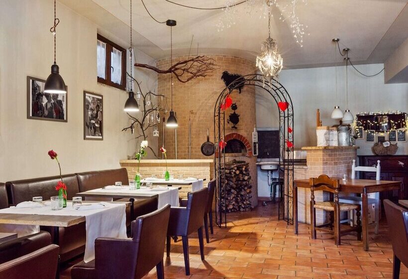 Alluring Cottage In Citta Della Pieve With Swimming Pool