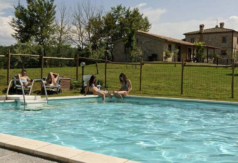 Alluring Cottage In Citta Della Pieve With Swimming Pool