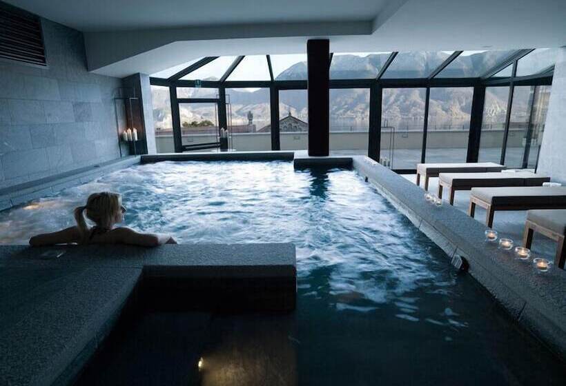 פונדק Novessentia