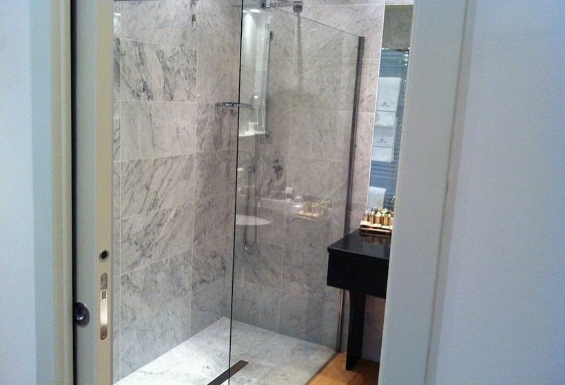 פונדק Novessentia