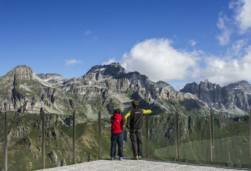 호텔 Albergo Ristorante Cuccini