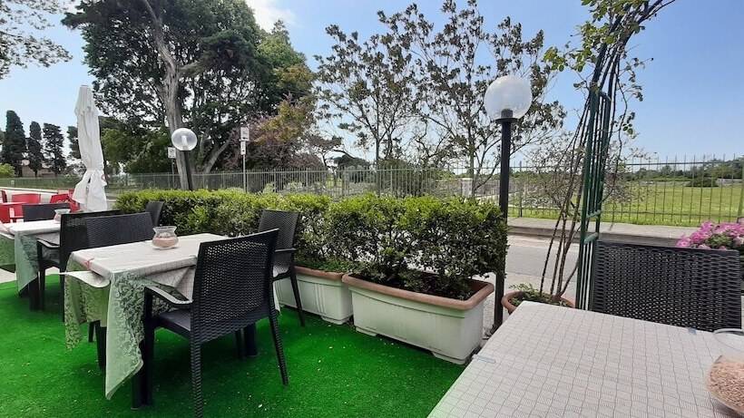 ホテル Delle Rose