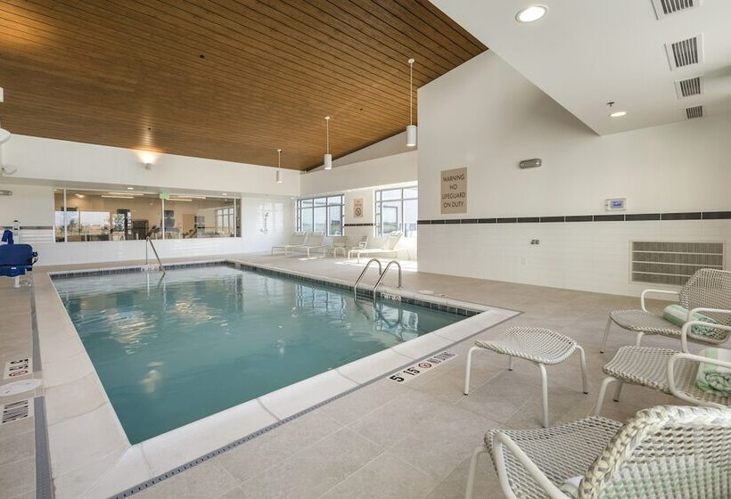 בית מלון כפרי Element Denver International Airport