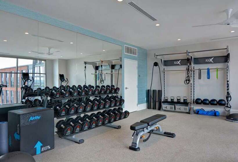 هتل Hampton Inn & Suites Nashville Downtown Capitol View