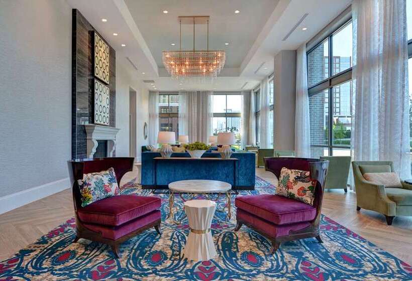 هتل Hampton Inn & Suites Nashville Downtown Capitol View