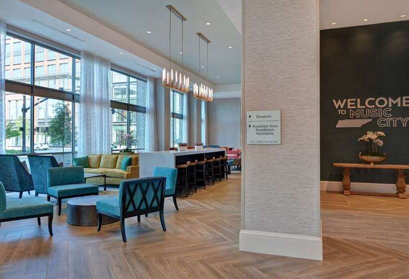 هتل Hampton Inn & Suites Nashville Downtown Capitol View