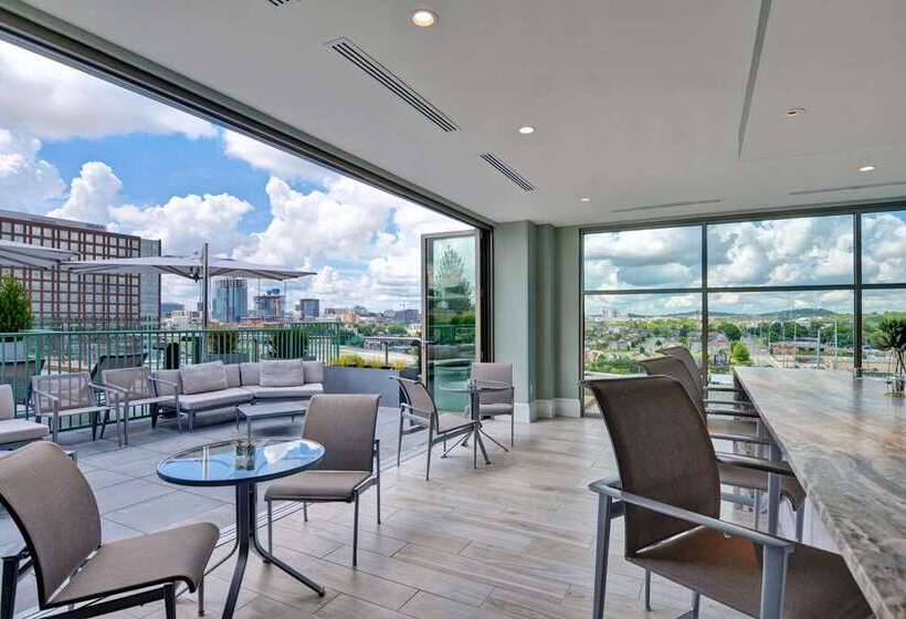 هتل Hampton Inn & Suites Nashville Downtown Capitol View