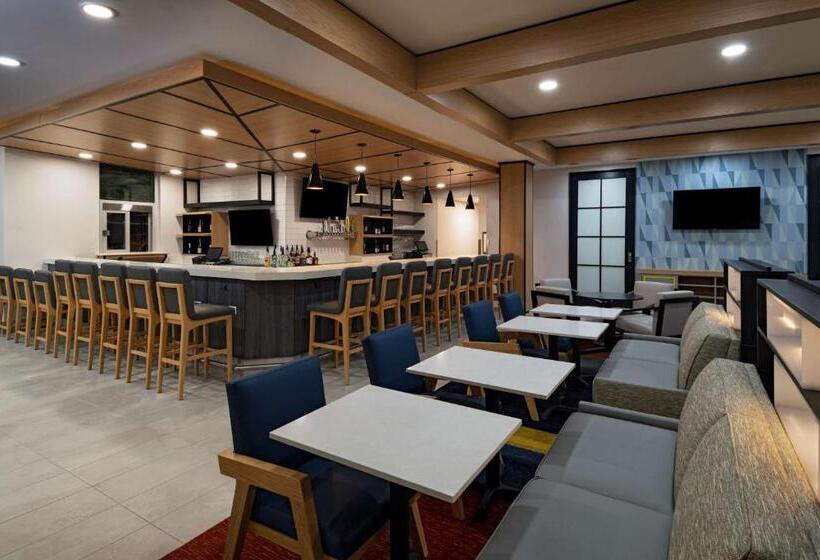 בית מלון כפרי Hyatt House Carlsbad