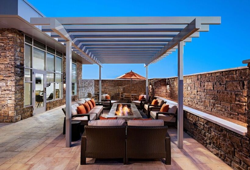 בית מלון כפרי Hyatt House Carlsbad