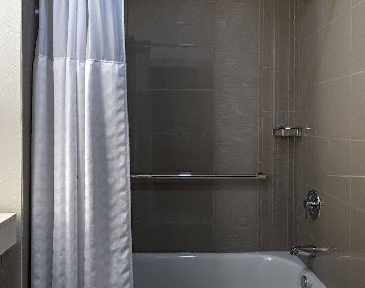 هتل Hyatt House Carlsbad