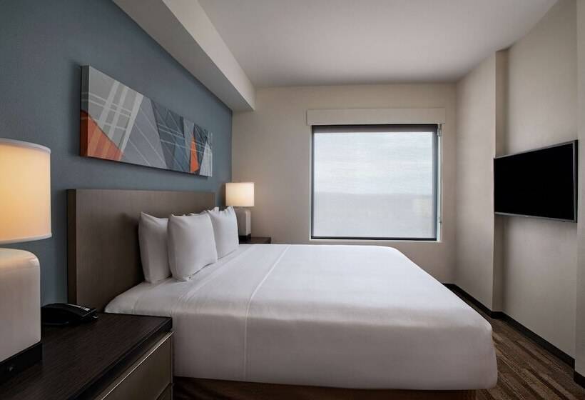 هتل Hyatt House Carlsbad