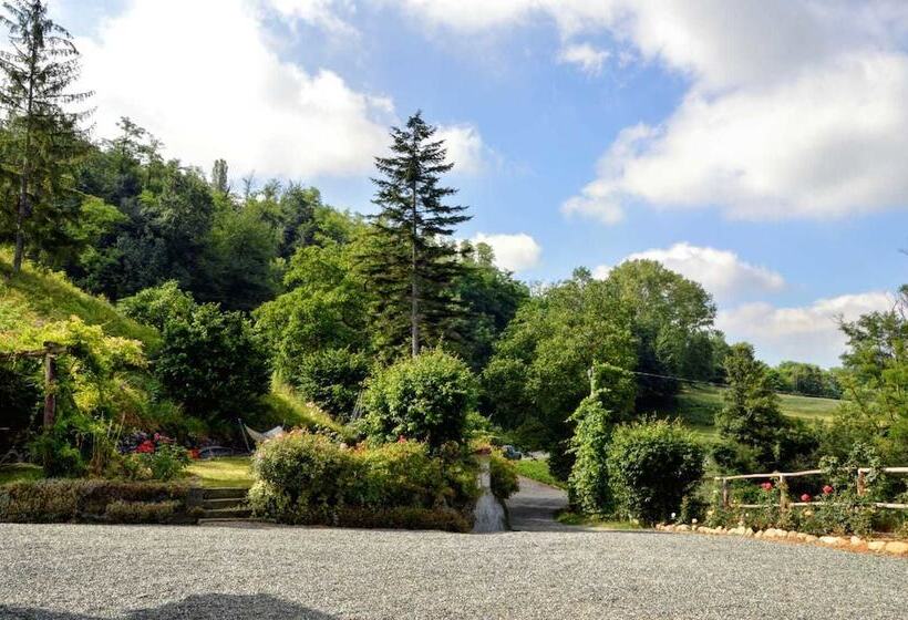 田舎風ホテル Agriturismo Cascina Tollu