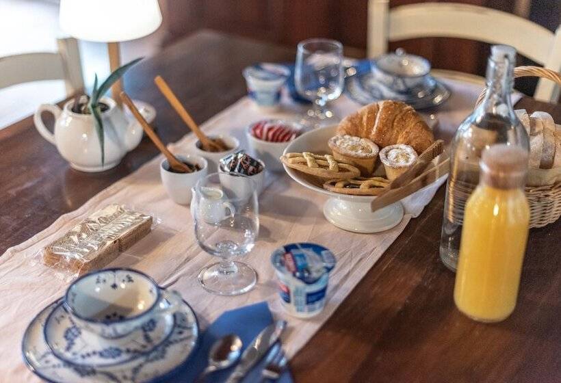 فندق ريفى Torre Rasa