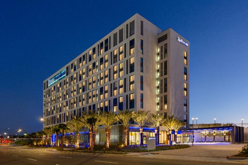 The Viv Hotel, Anaheim, A Tribute Portfolio