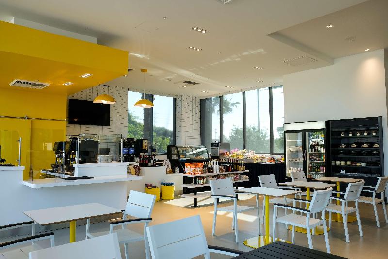 The Viv Hotel, Anaheim, A Tribute Portfolio