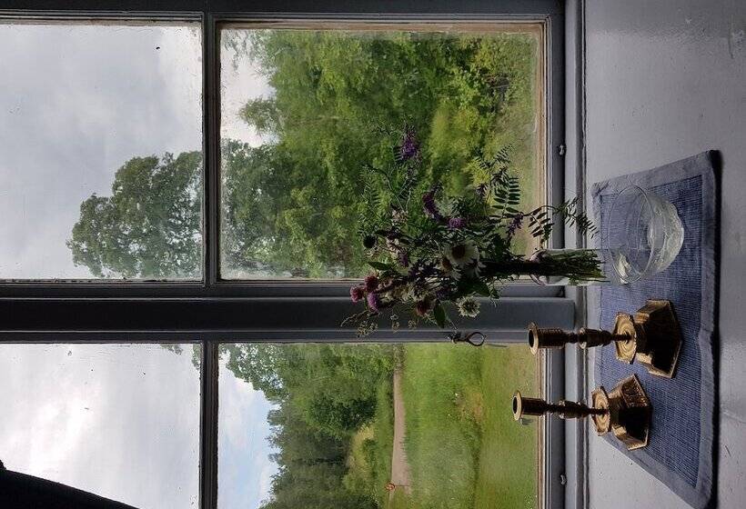 Lindsbergs Kursgard And Hostel