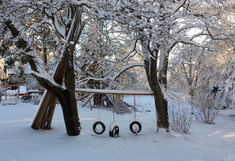 Lindsbergs Kursgard And Hostel