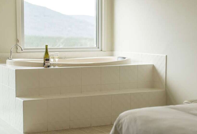 Macedon Ranges Hotel & Spa