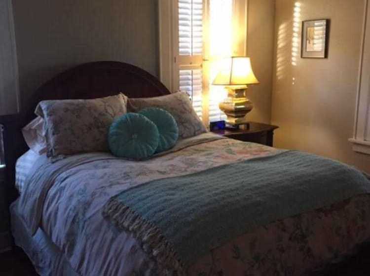 مبيت وإفطار Opus House