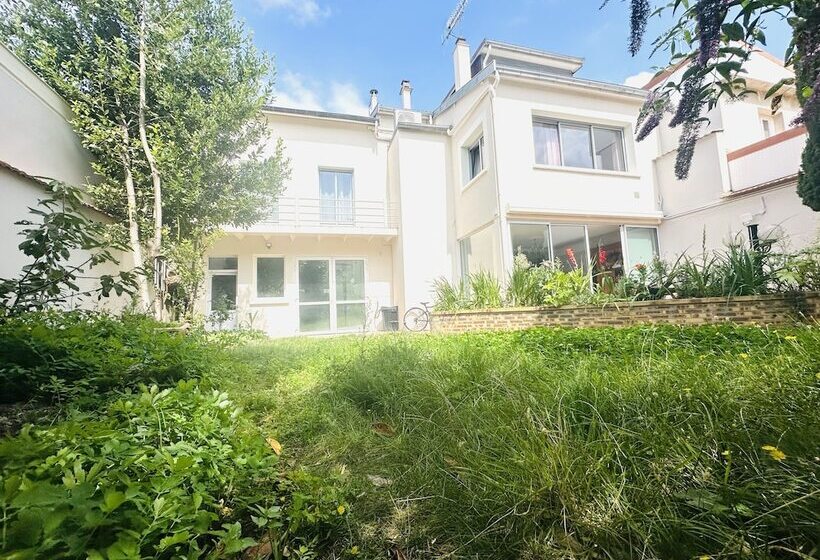 פנסיון Reims Sherpa Guest House