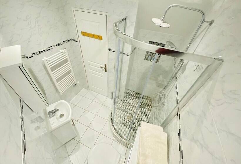 פנסיון Reims Sherpa Guest House