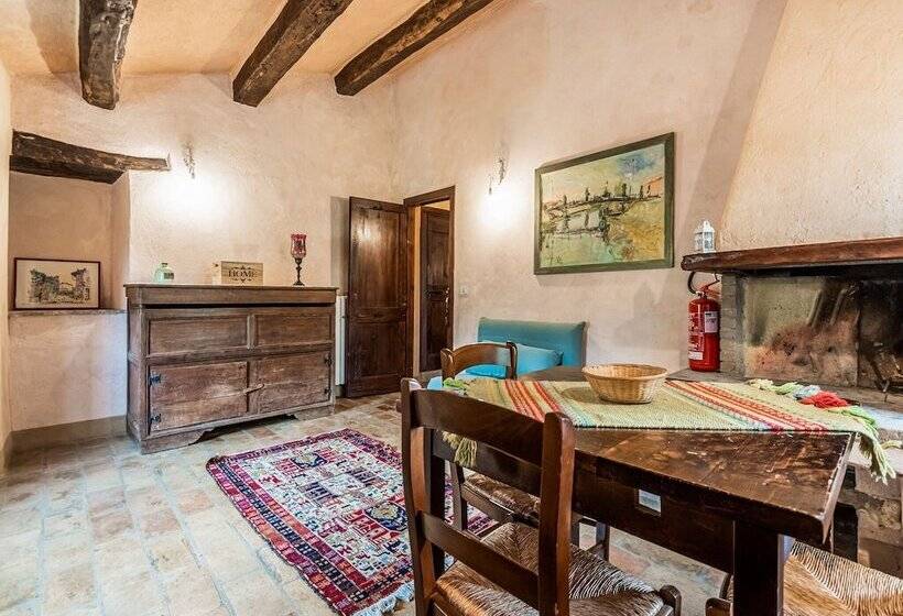 Cozy Cottage With Pool In Assisi