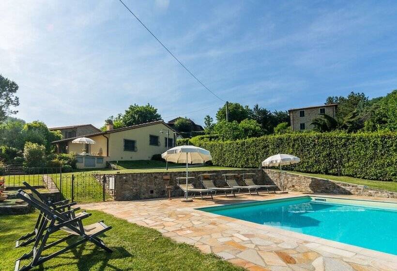Beautiful Cottage In Dicomano With Swimming Pool