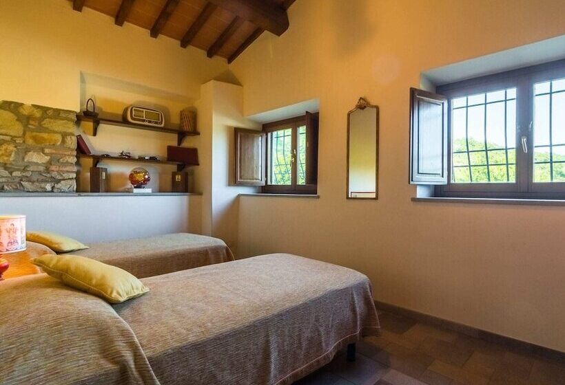 Beautiful Cottage In Dicomano With Swimming Pool