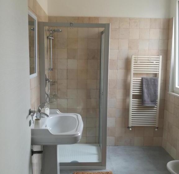 مبيت وإفطار Adagiostay