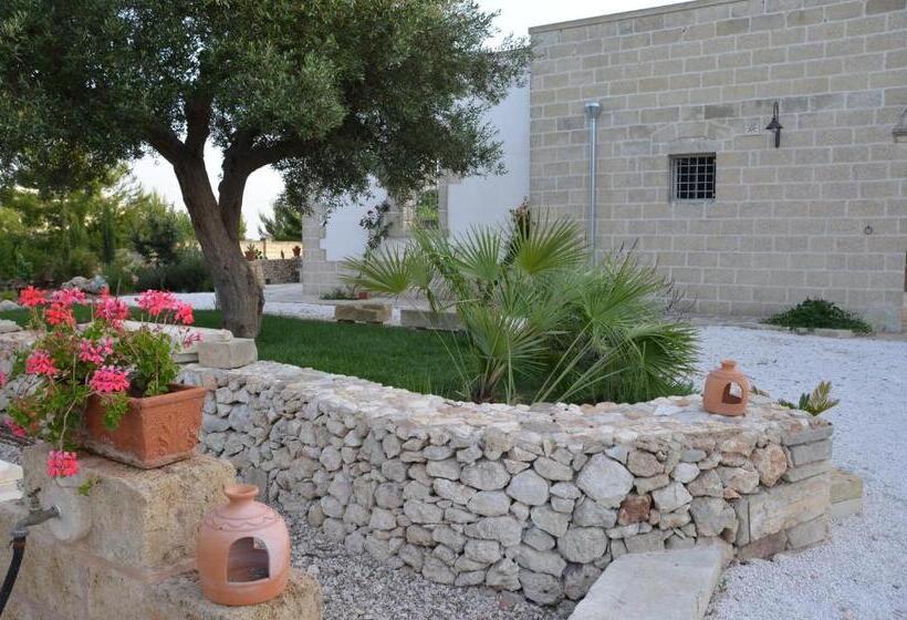 مبيت وإفطار Corte Dei Salentini