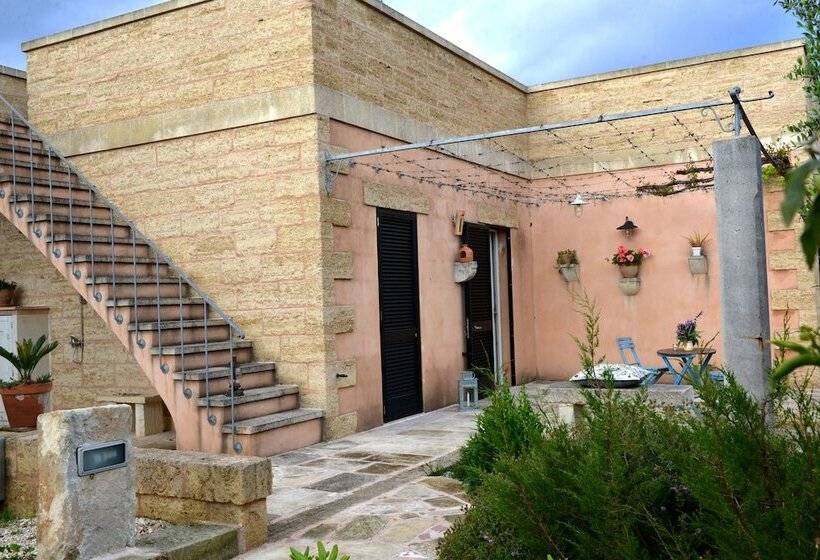 مبيت وإفطار Corte Dei Salentini