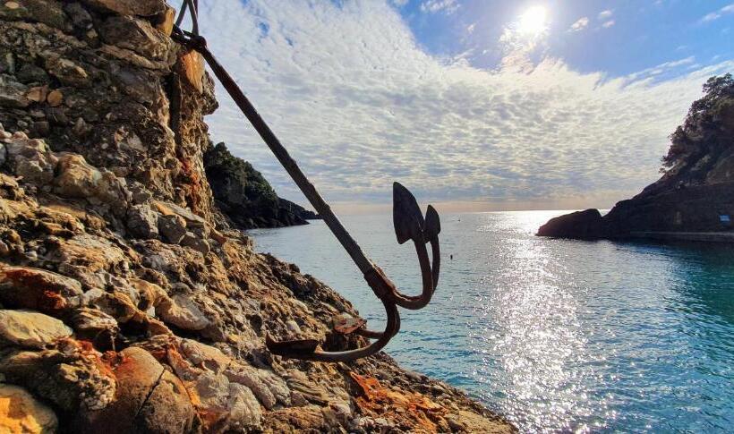 تختخواب و صبحانه L Americano Luxury Rooms