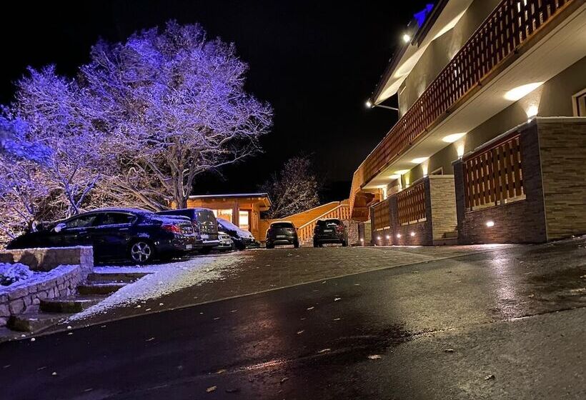 צימר L Antica Quercia