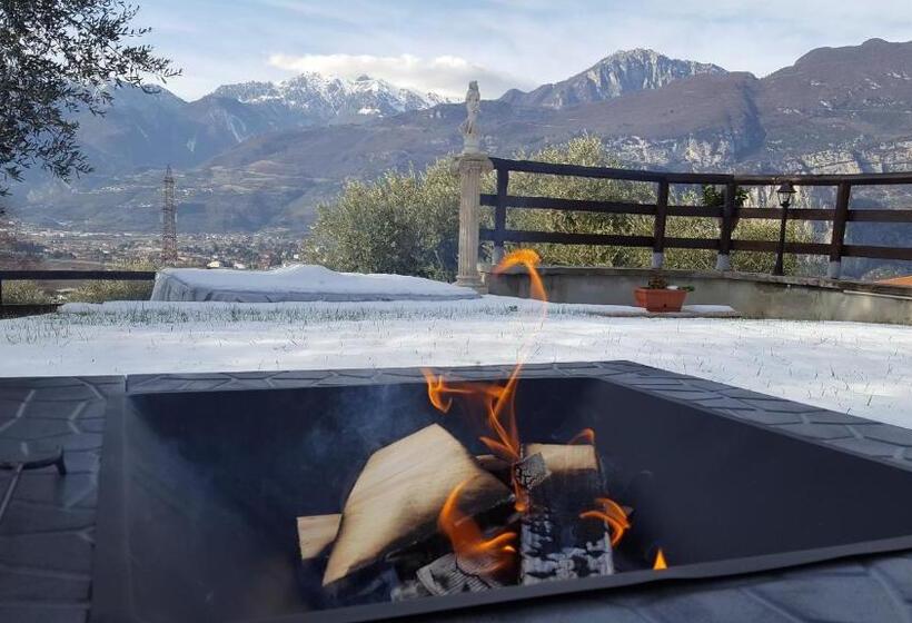 住宿加早餐  La Villa