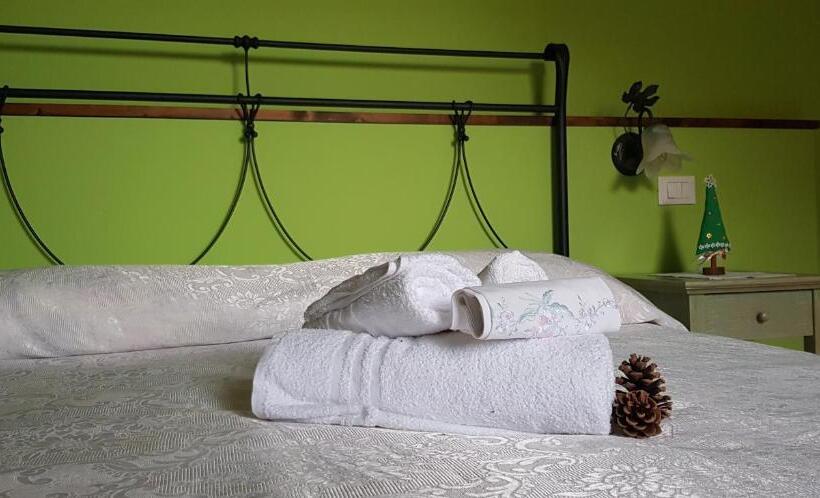 住宿加早餐  La Villa