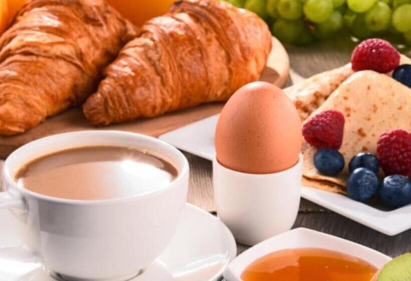 住宿加早餐  La Villa