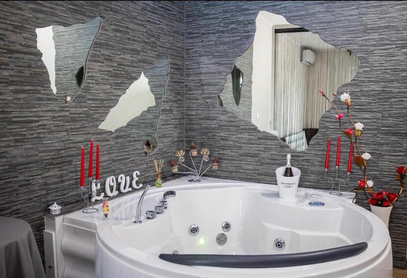 ベッドアンドブレックファースト The Lux