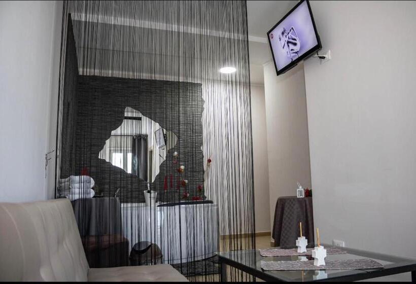 ベッドアンドブレックファースト The Lux