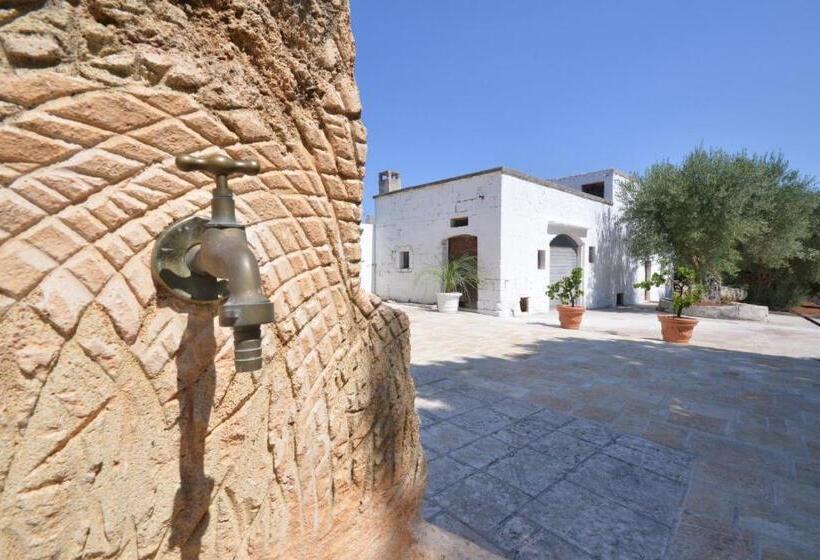 Bed and Breakfast Trulli Petra Chiara