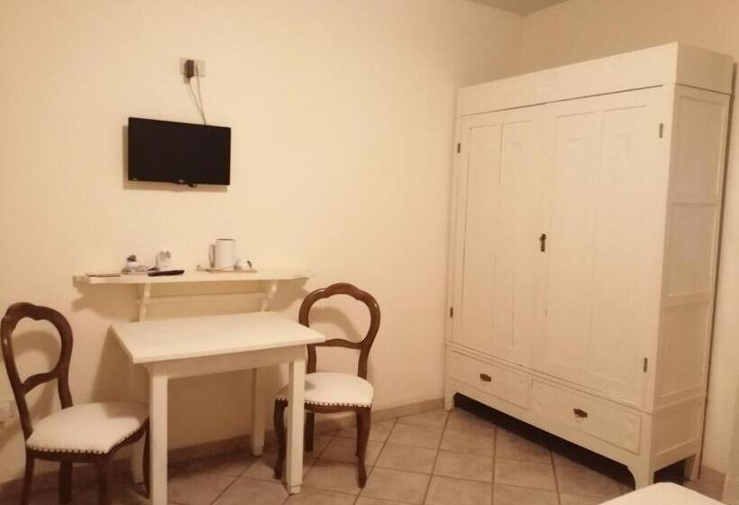 ベッドアンドブレックファースト Villa Oasi