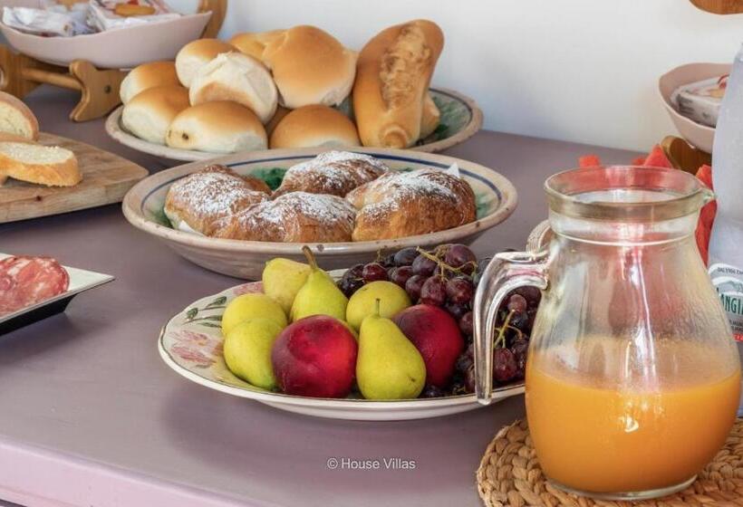 تختخواب و صبحانه Villa Rosaria Rooms