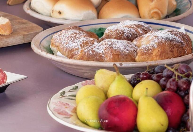 تختخواب و صبحانه Villa Rosaria Rooms