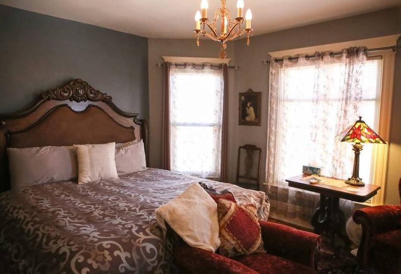 Bed & Breakfast On Broadway