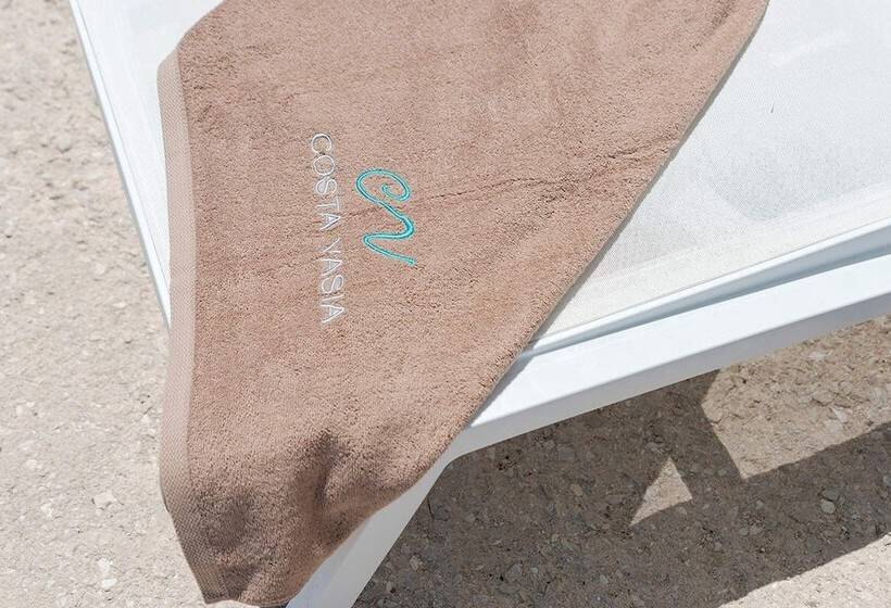 Costa Vasia Suites & Apartments